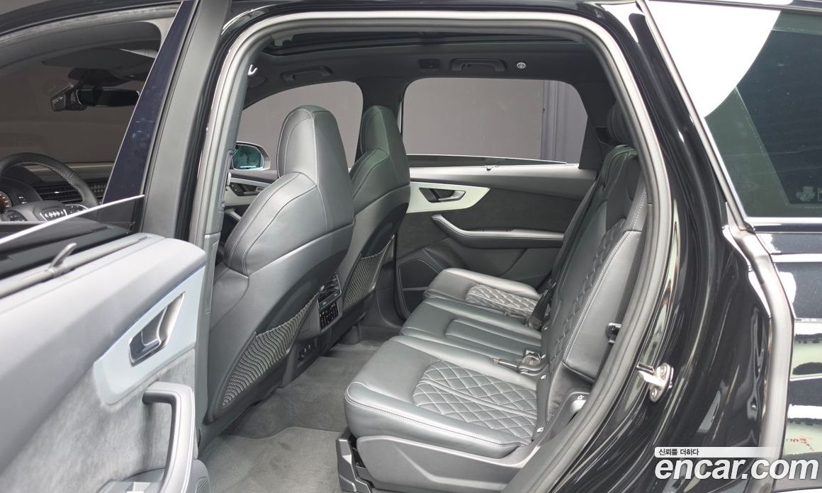 Audi Q7 (4M) фото 12
