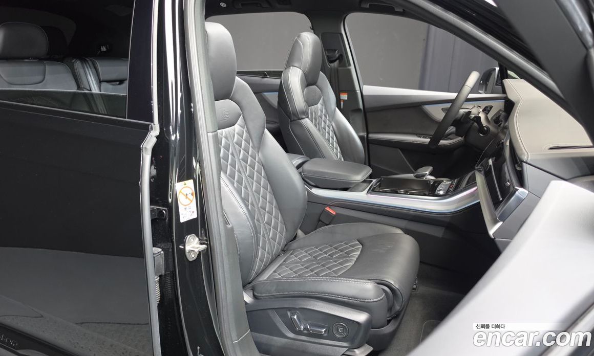 Audi Q7 (4M) фото 26