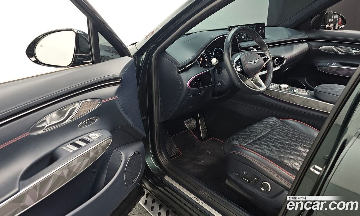 Genesis GV70 фото 11