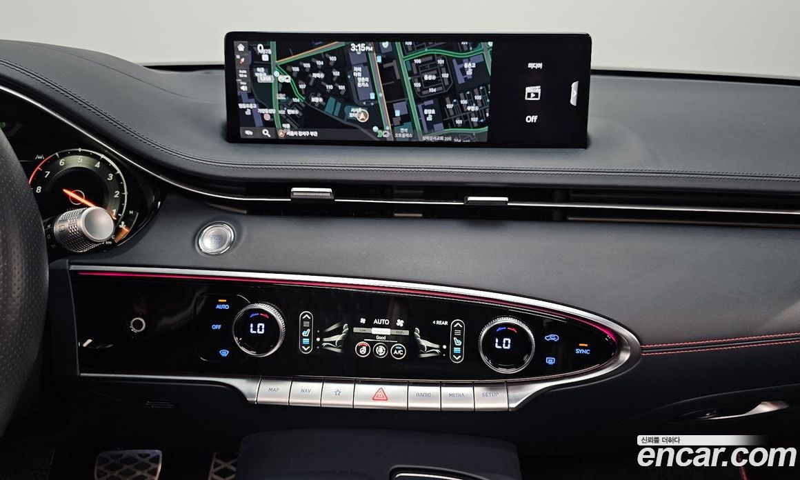 Genesis GV70 фото 14