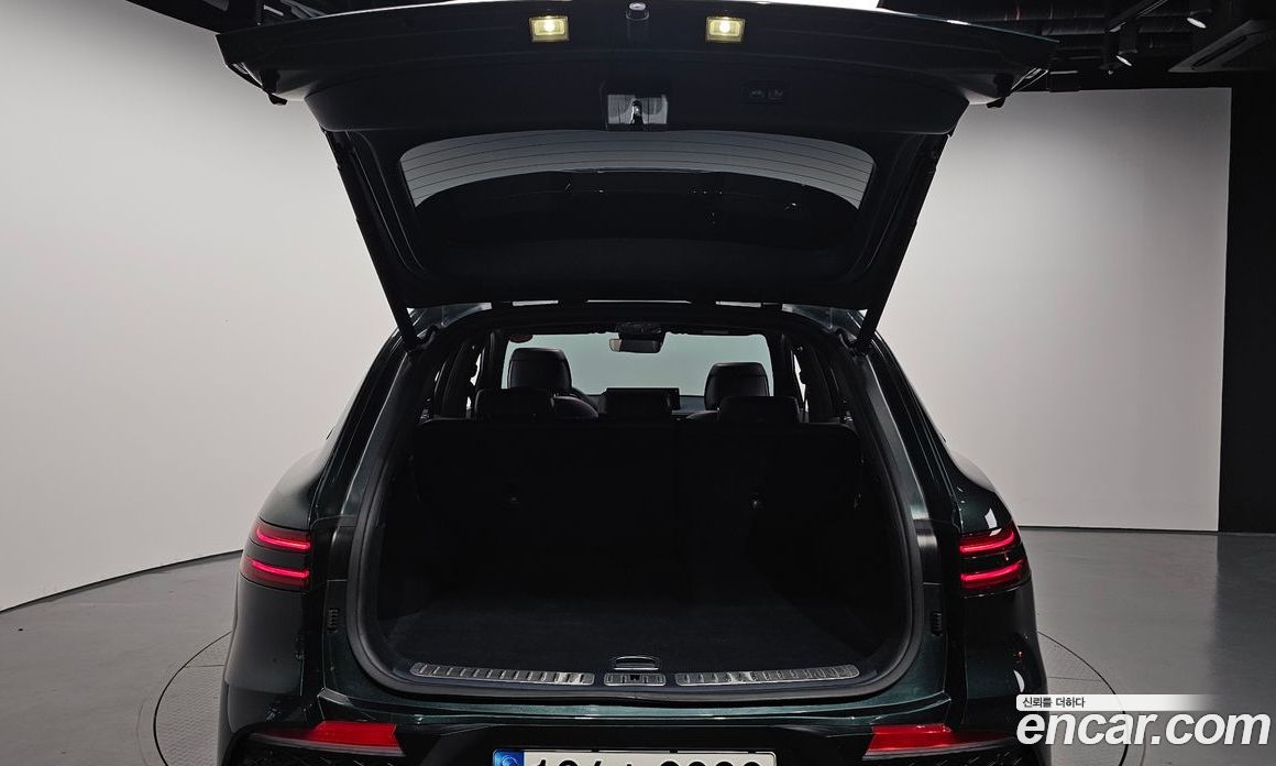 Genesis GV70 фото 29