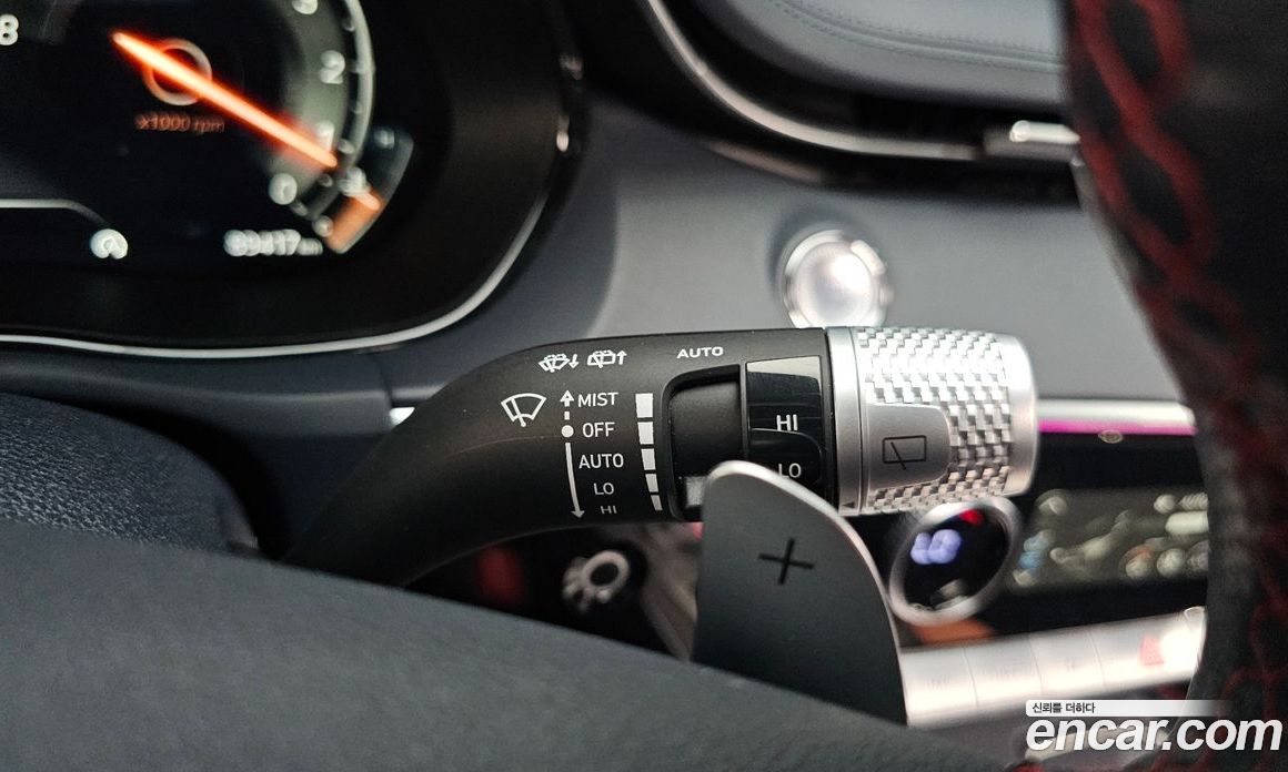 Genesis GV70 фото 32