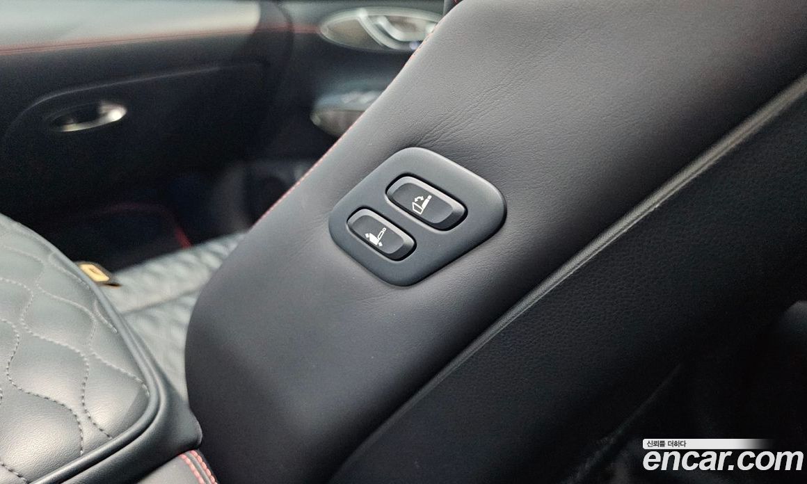 Genesis GV70 фото 36