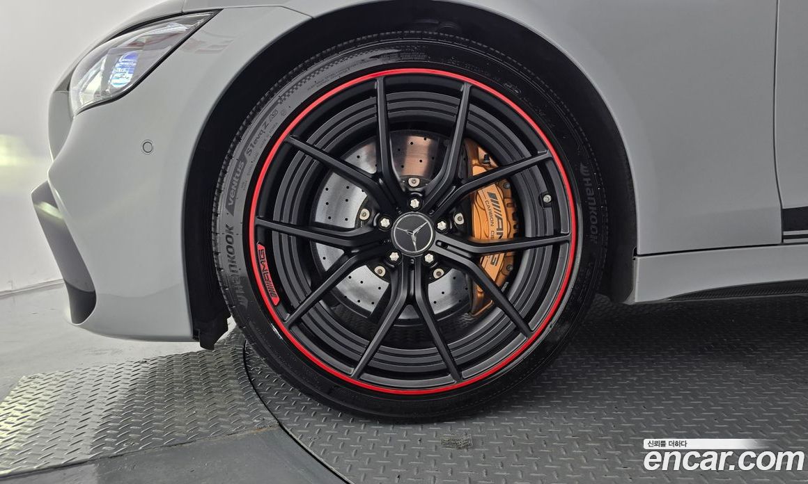 Mercedes-Benz AMG GT фото 5