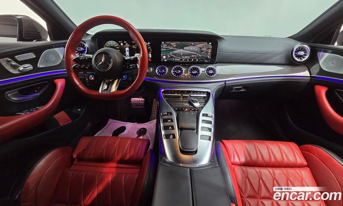Mercedes-Benz AMG GT фото 7