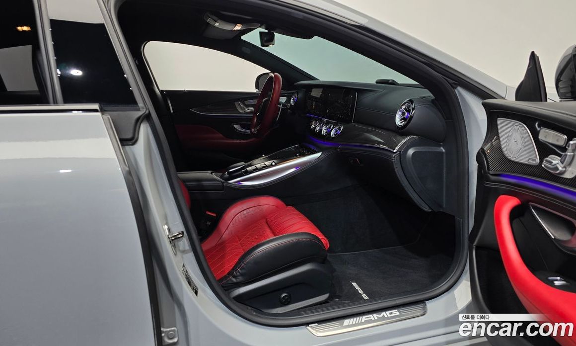 Mercedes-Benz AMG GT фото 26