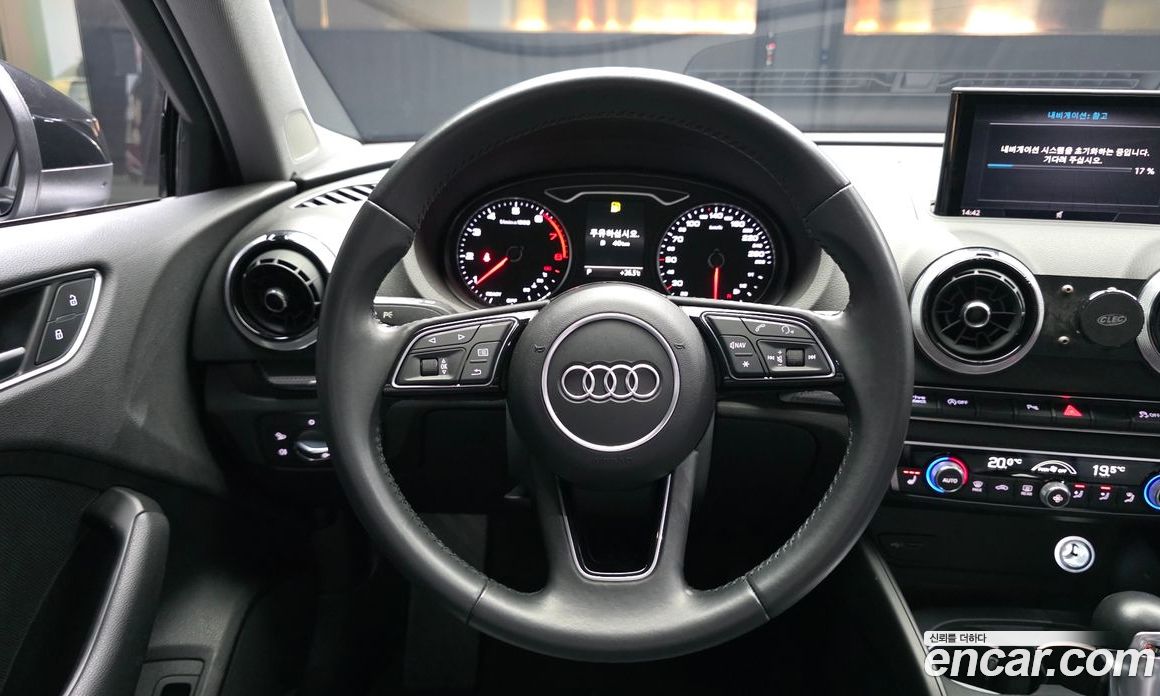 Audi A3 (8V) фото 13