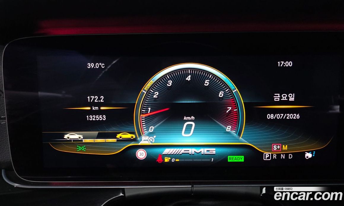 Mercedes-Benz AMG GT фото 8