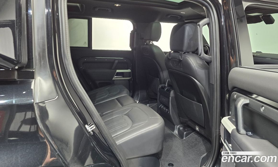 Land Rover Defender (L663) фото 11