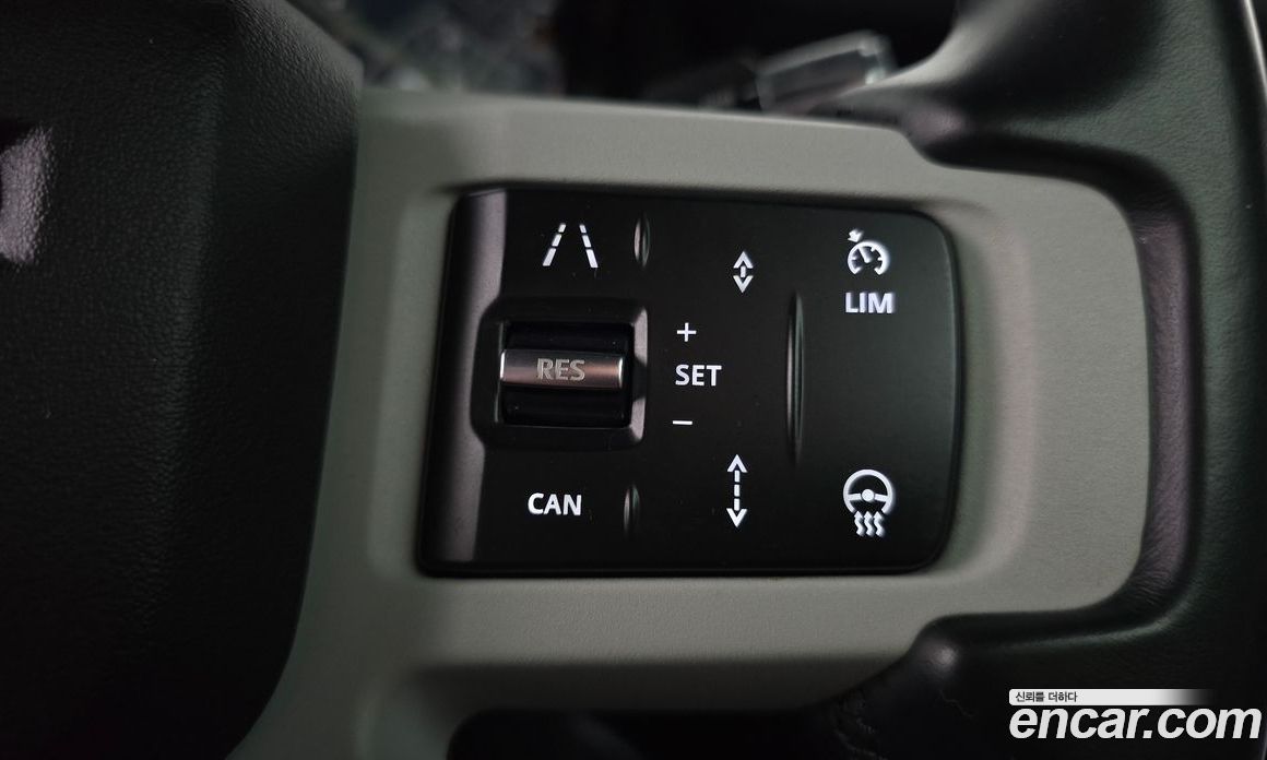 Land Rover Defender (L663) фото 17