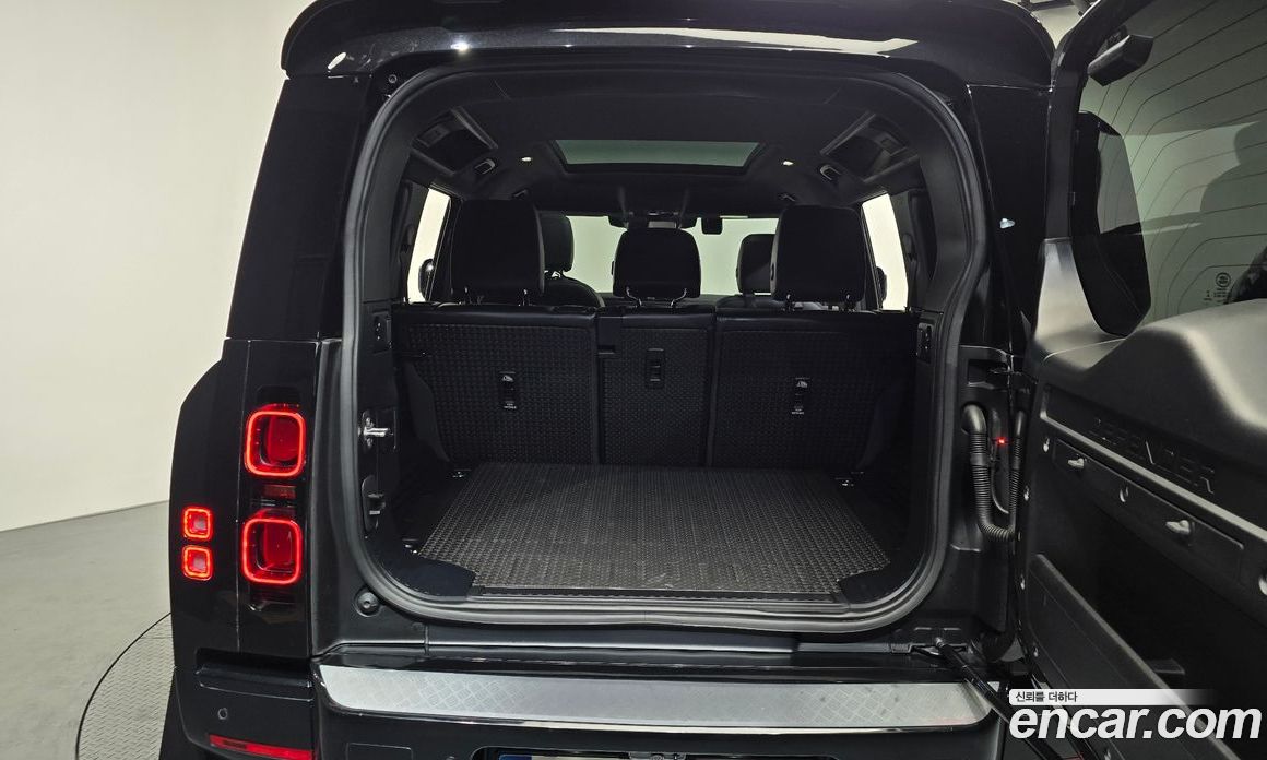 Land Rover Defender (L663) фото 18