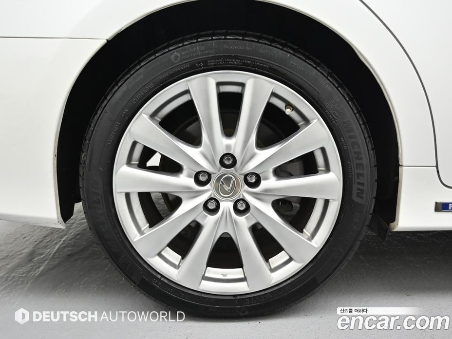 Lexus New GS450h фото 5