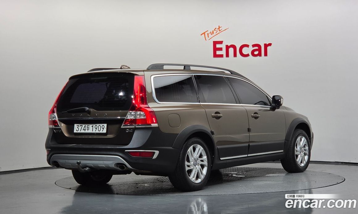 Volvo XC70 фото 2