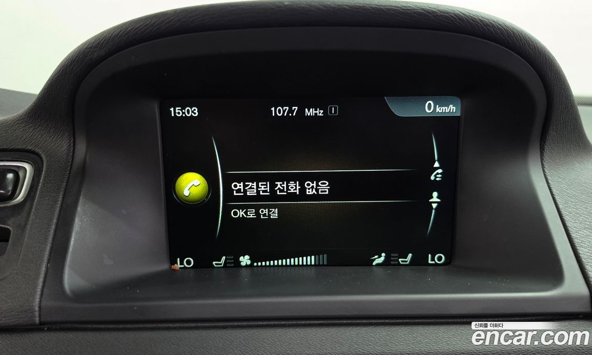 Volvo XC70 фото 16