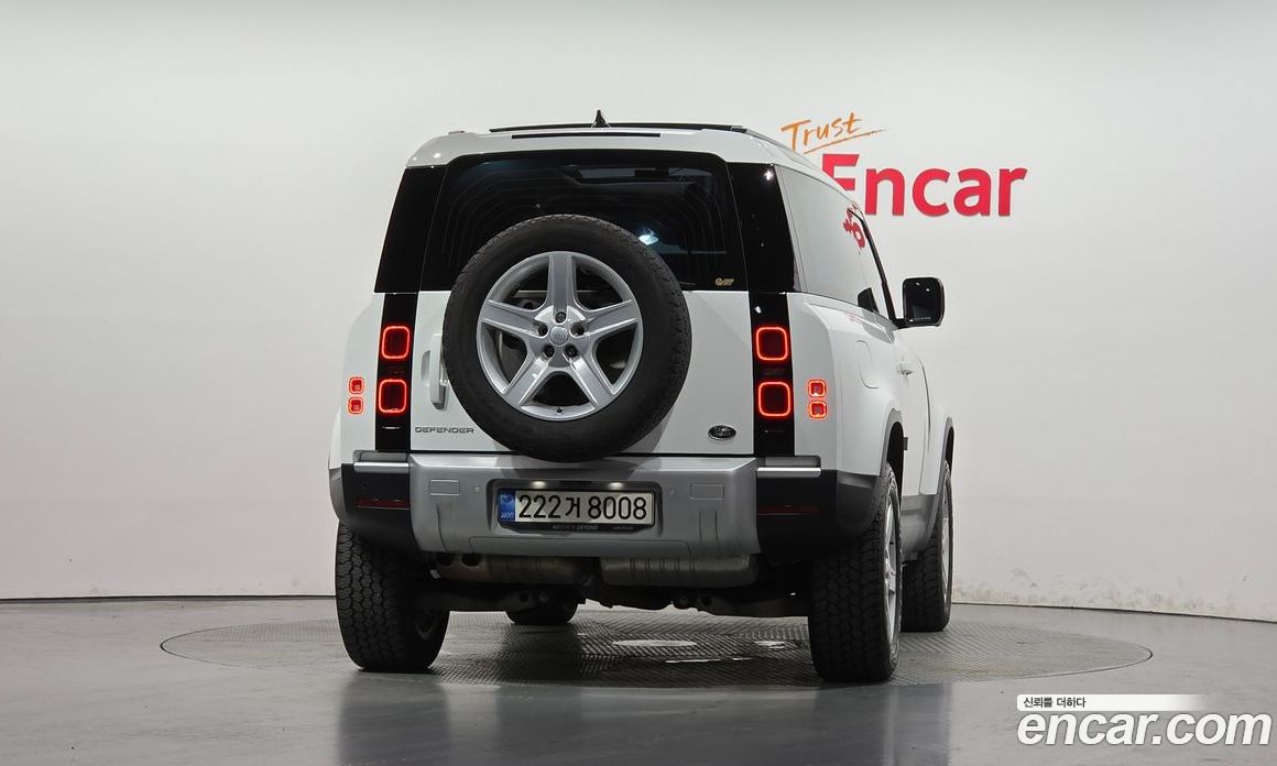 Land Rover Defender (L663) фото 4