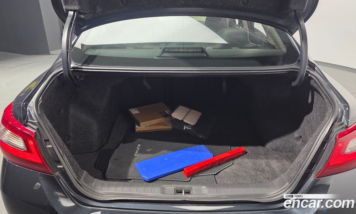 Nissan Altima (L33) 5th Gen фото 20