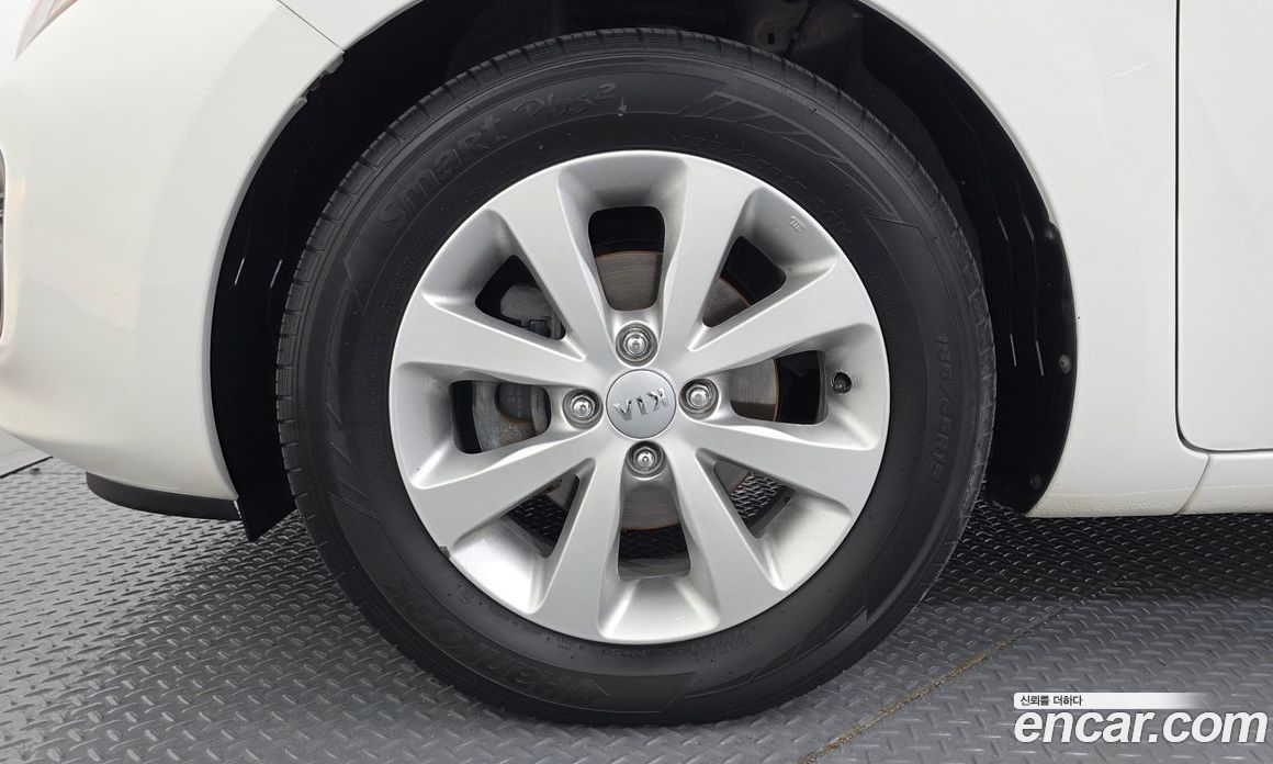 Kia Pride 3rd Gen фото 5