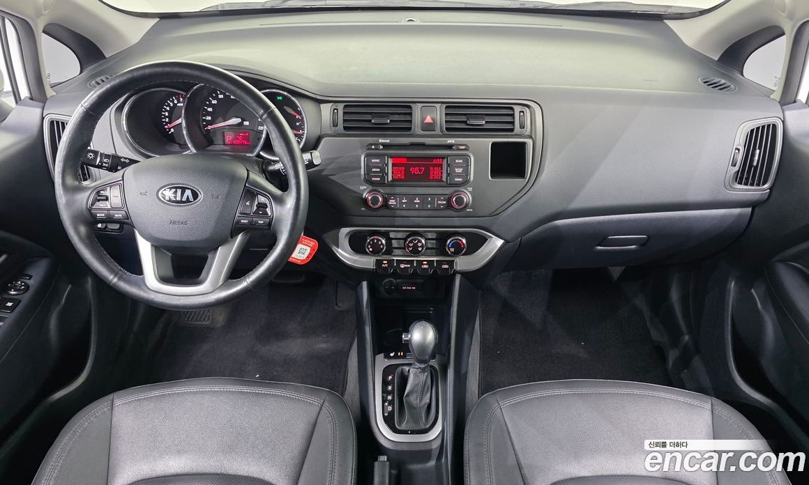 Kia Pride 3rd Gen фото 7