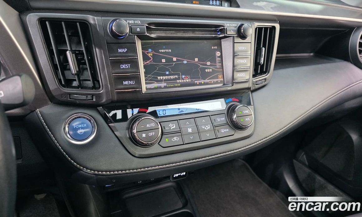 Toyota RAV4 4th Gen фото 13