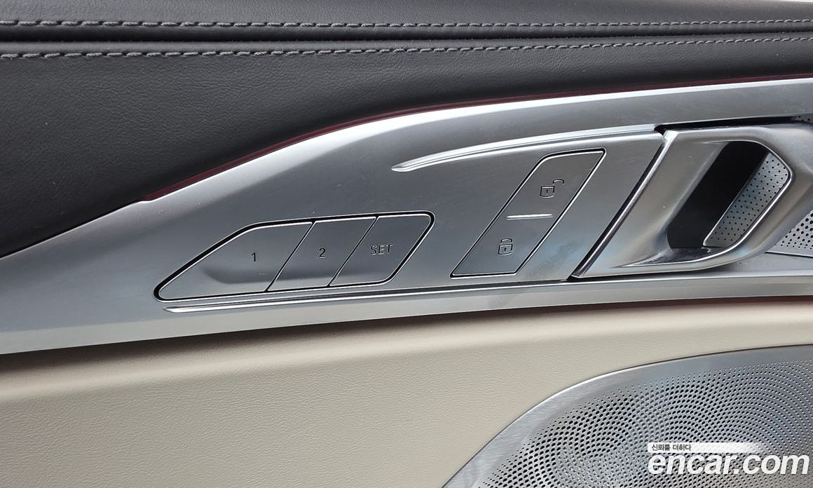 BMW 8-Series (G15) фото 36