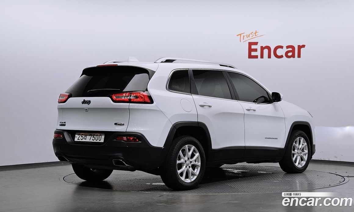 Jeep Cherokee (KL) фото 2