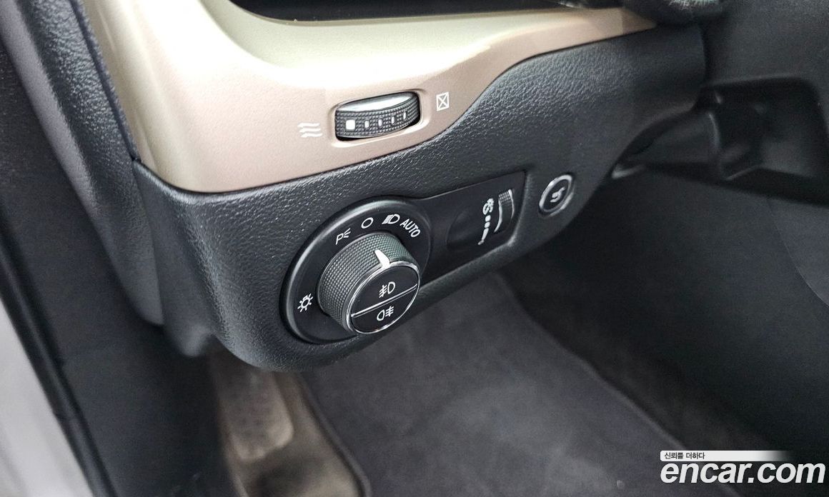 Jeep Cherokee (KL) фото 16