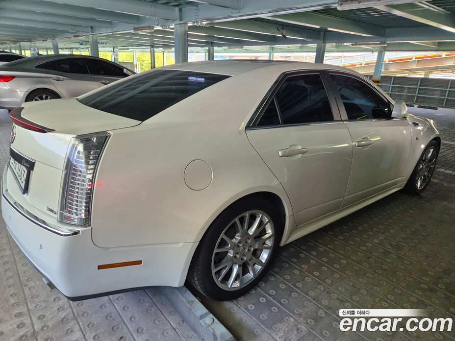 Cadillac CTS 2nd Gen фото 2