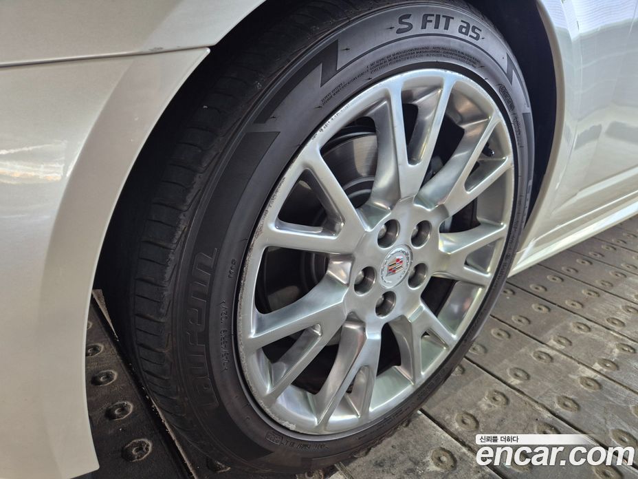 Cadillac CTS 2nd Gen фото 5