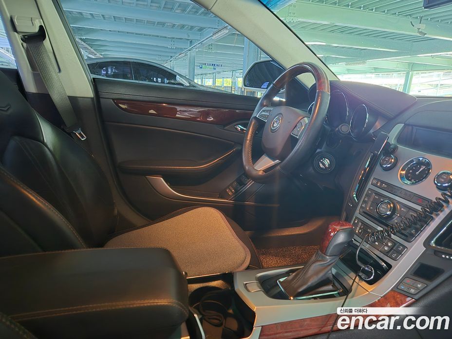 Cadillac CTS 2nd Gen фото 7