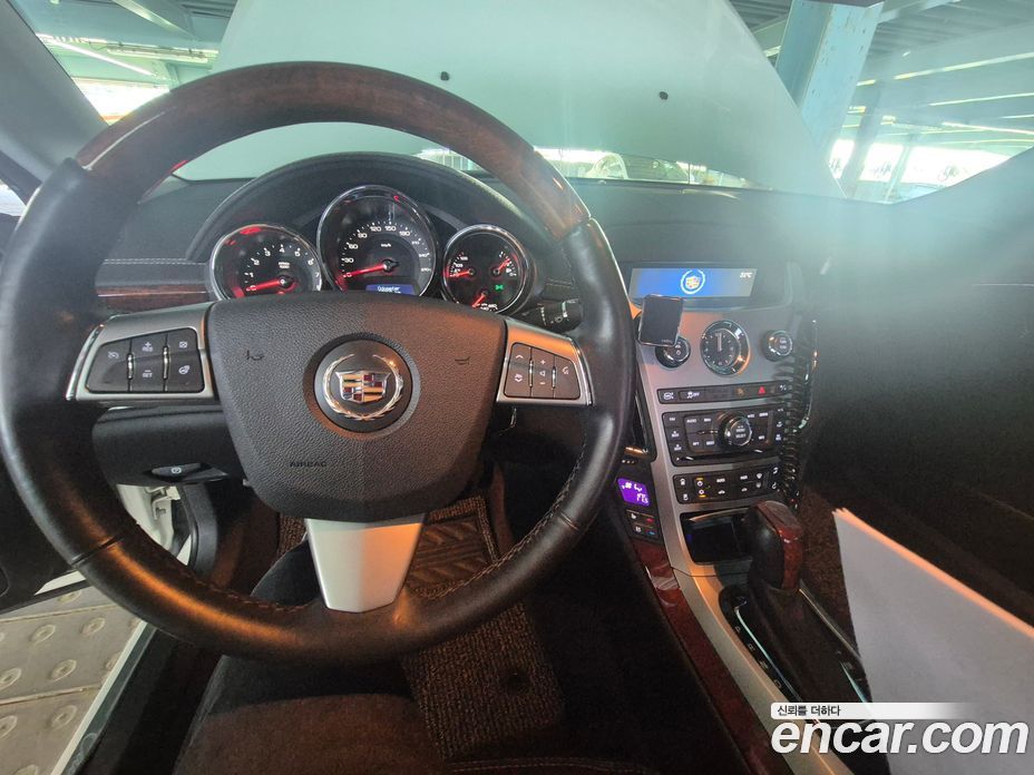 Cadillac CTS 2nd Gen фото 9