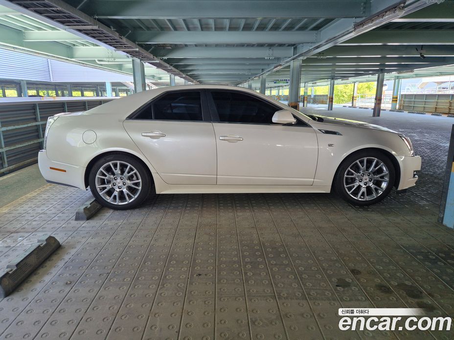 Cadillac CTS 2nd Gen фото 11