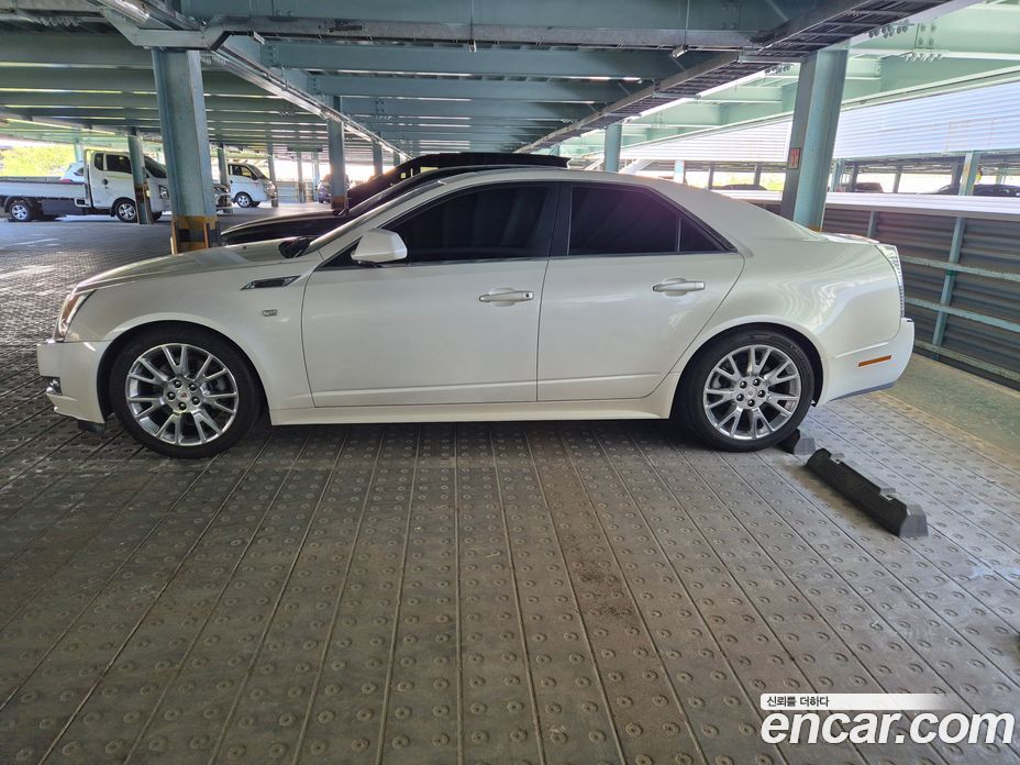 Cadillac CTS 2nd Gen фото 12
