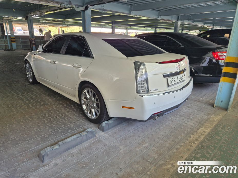 Cadillac CTS 2nd Gen фото 13
