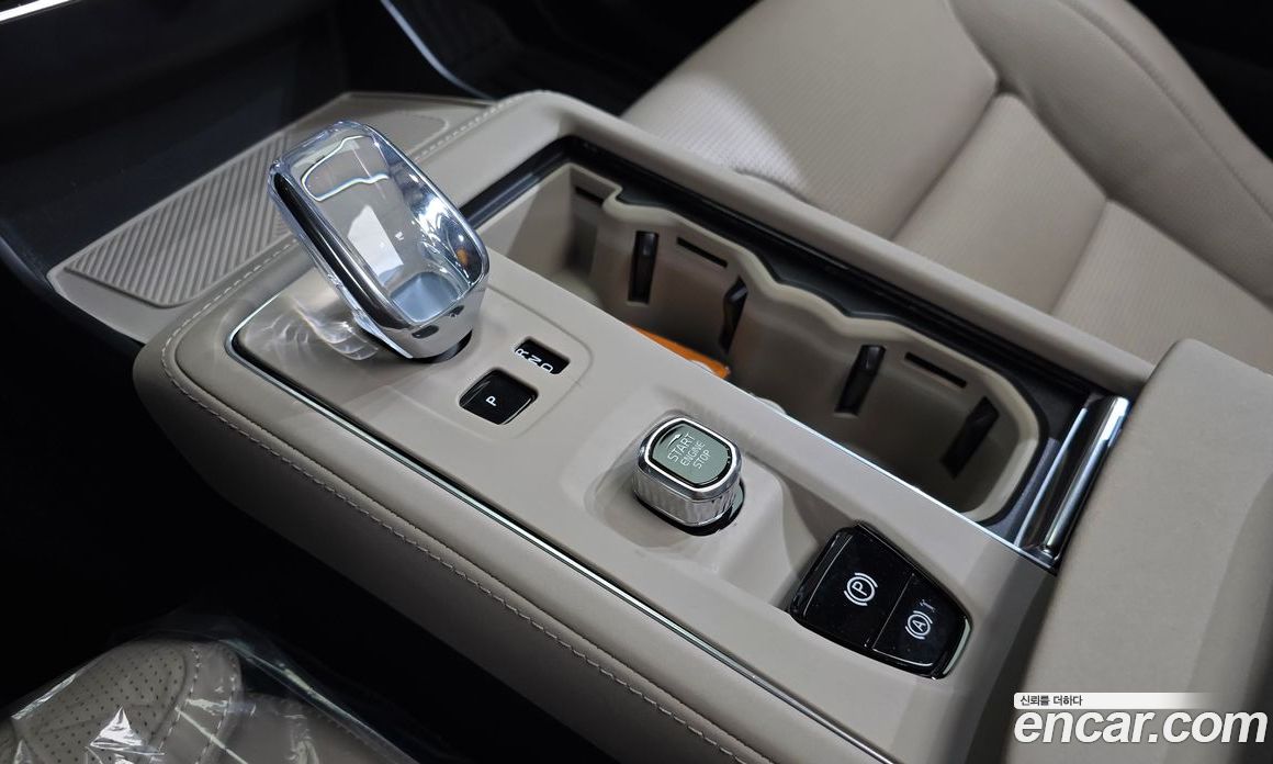 Volvo XC90 2nd Gen фото 9