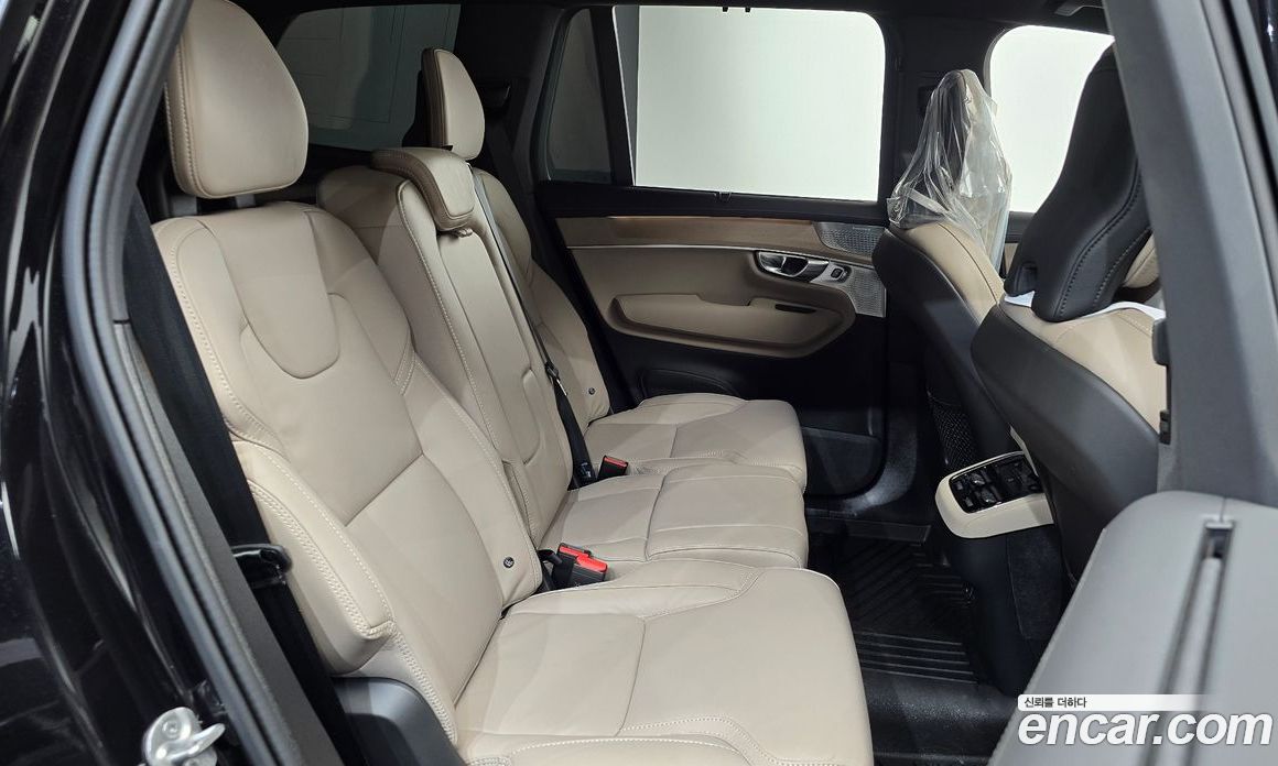 Volvo XC90 2nd Gen фото 11