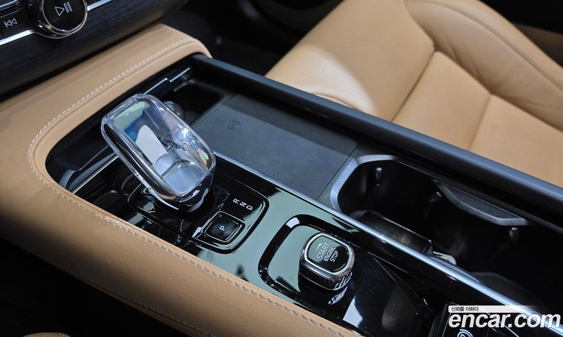 Volvo XC90 2nd Gen фото 9
