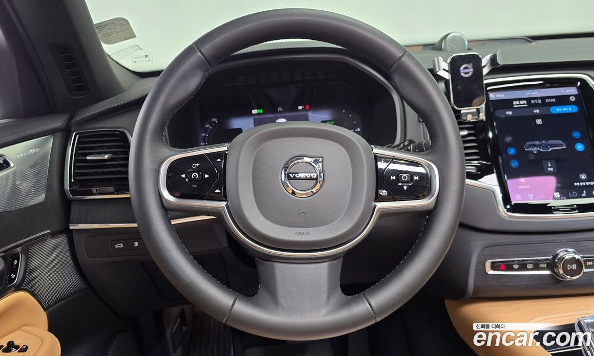 Volvo XC90 2nd Gen фото 12