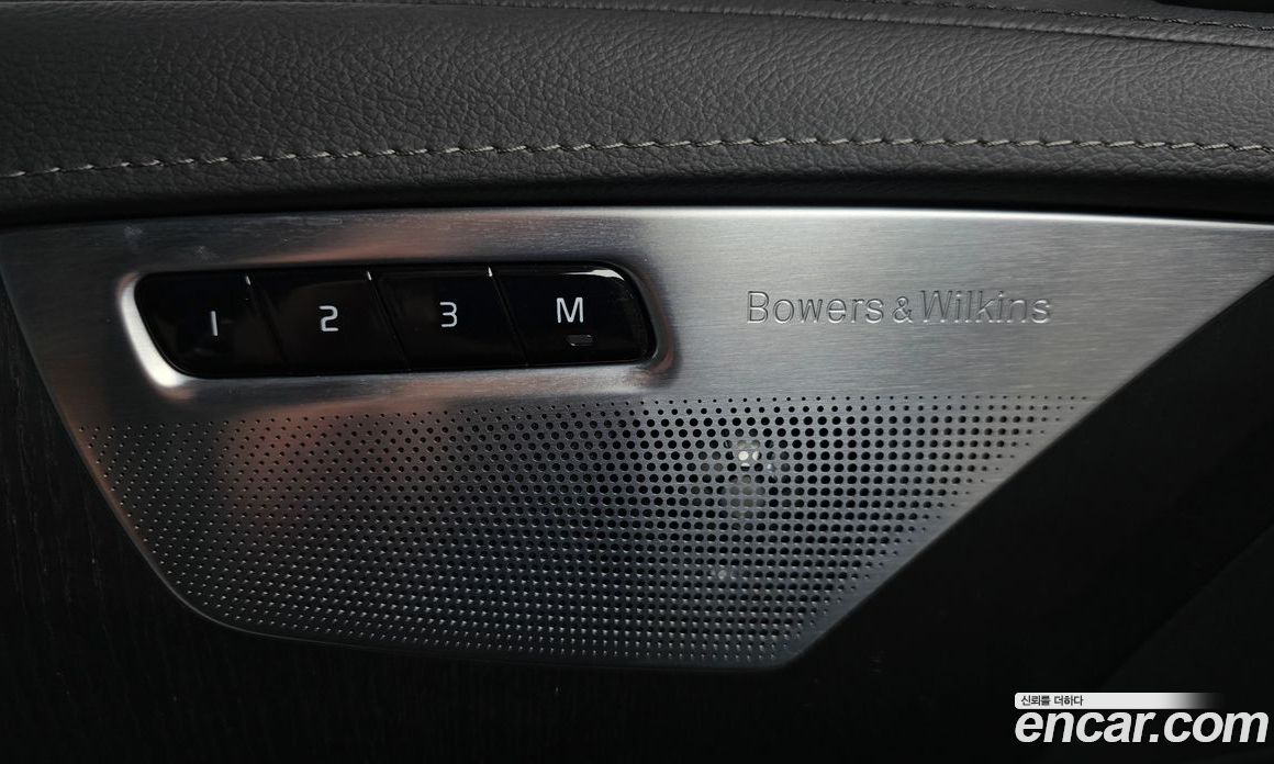 Volvo XC90 2nd Gen фото 19