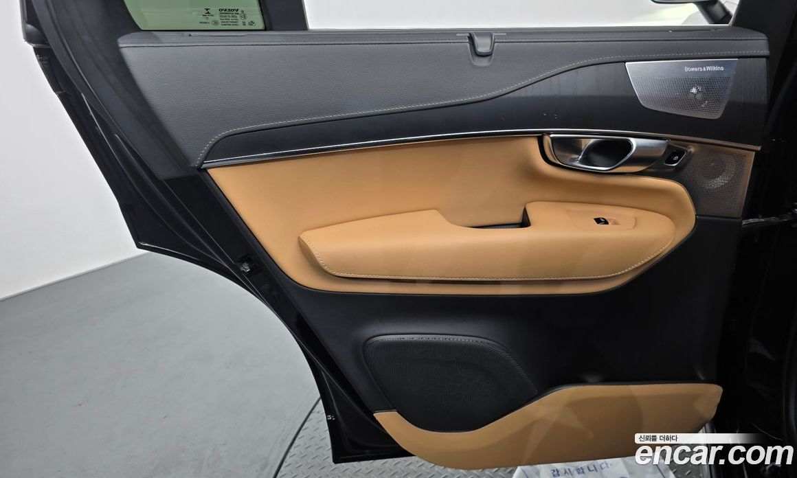 Volvo XC90 2nd Gen фото 25