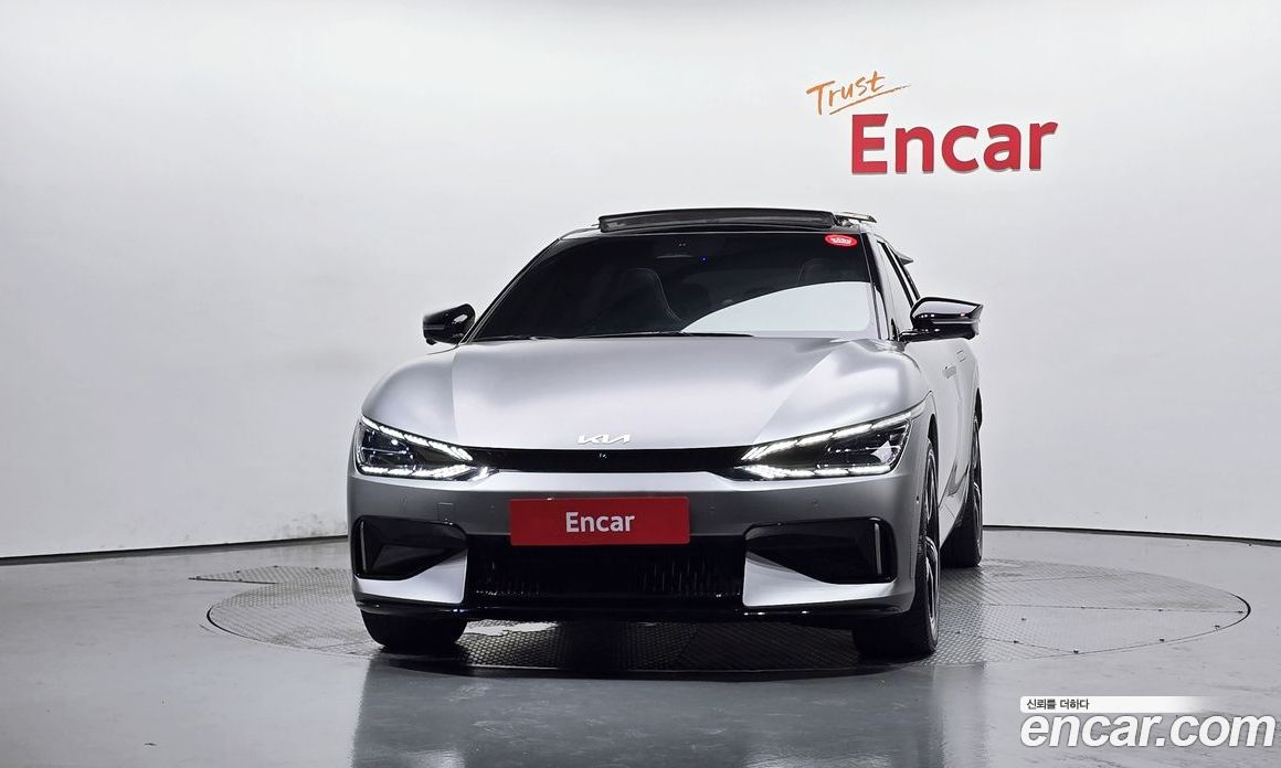 Kia EV6 фото 3