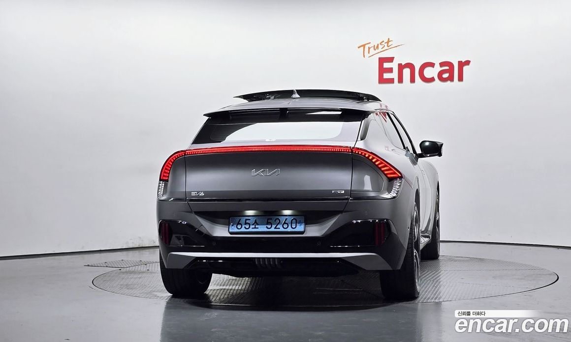 Kia EV6 фото 4