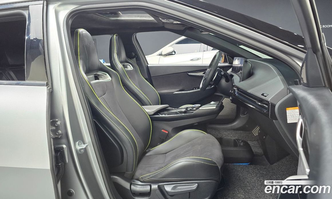 Kia EV6 фото 26