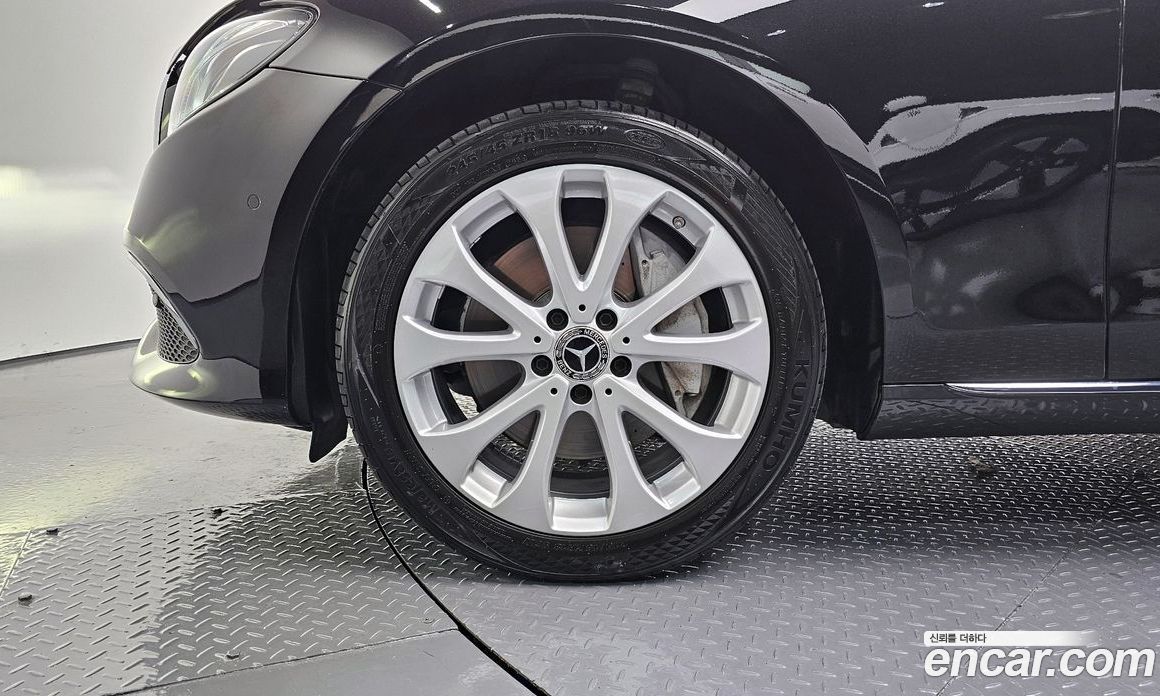 Mercedes-Benz E-Class W213 фото 5