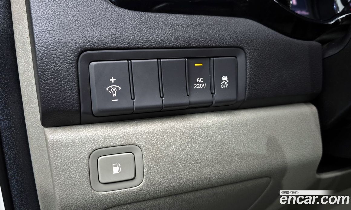Kia Carnival 3rd Gen фото 14