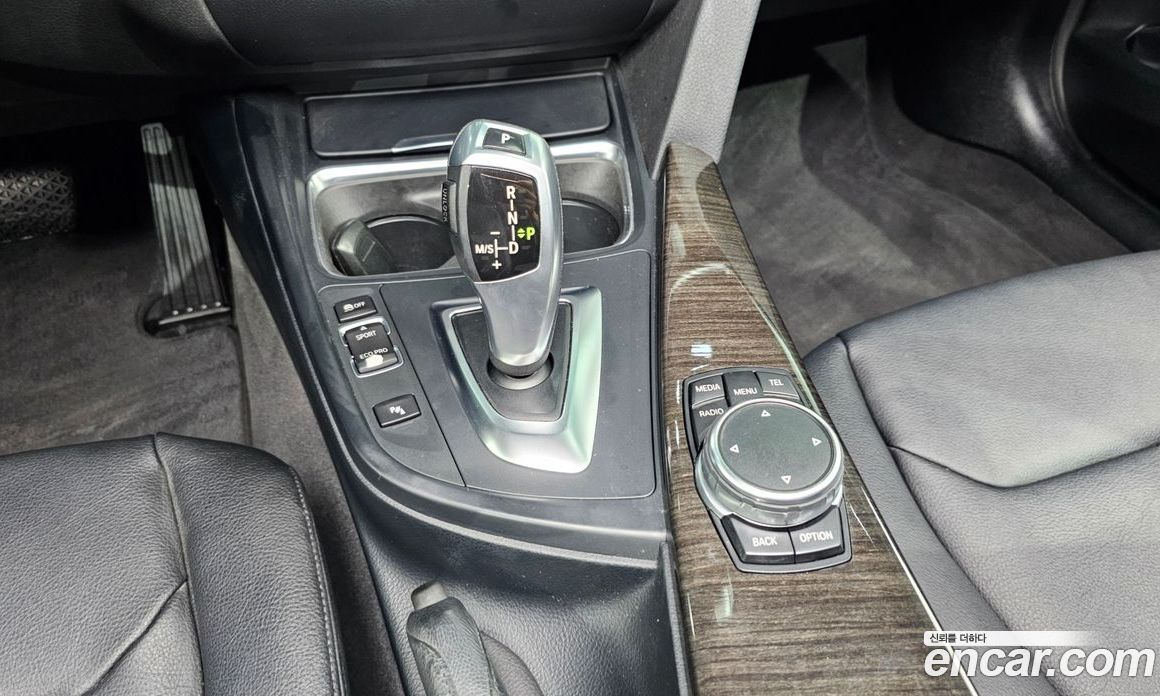 BMW 3-Series (F30) фото 9