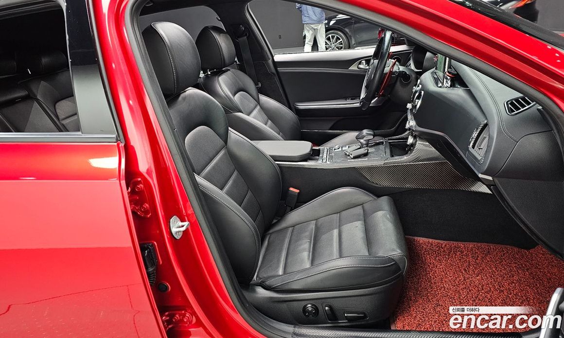 Kia Stinger фото 10