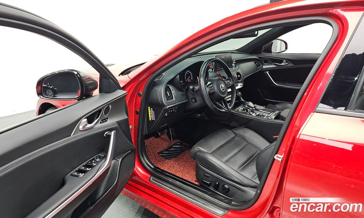 Kia Stinger фото 11