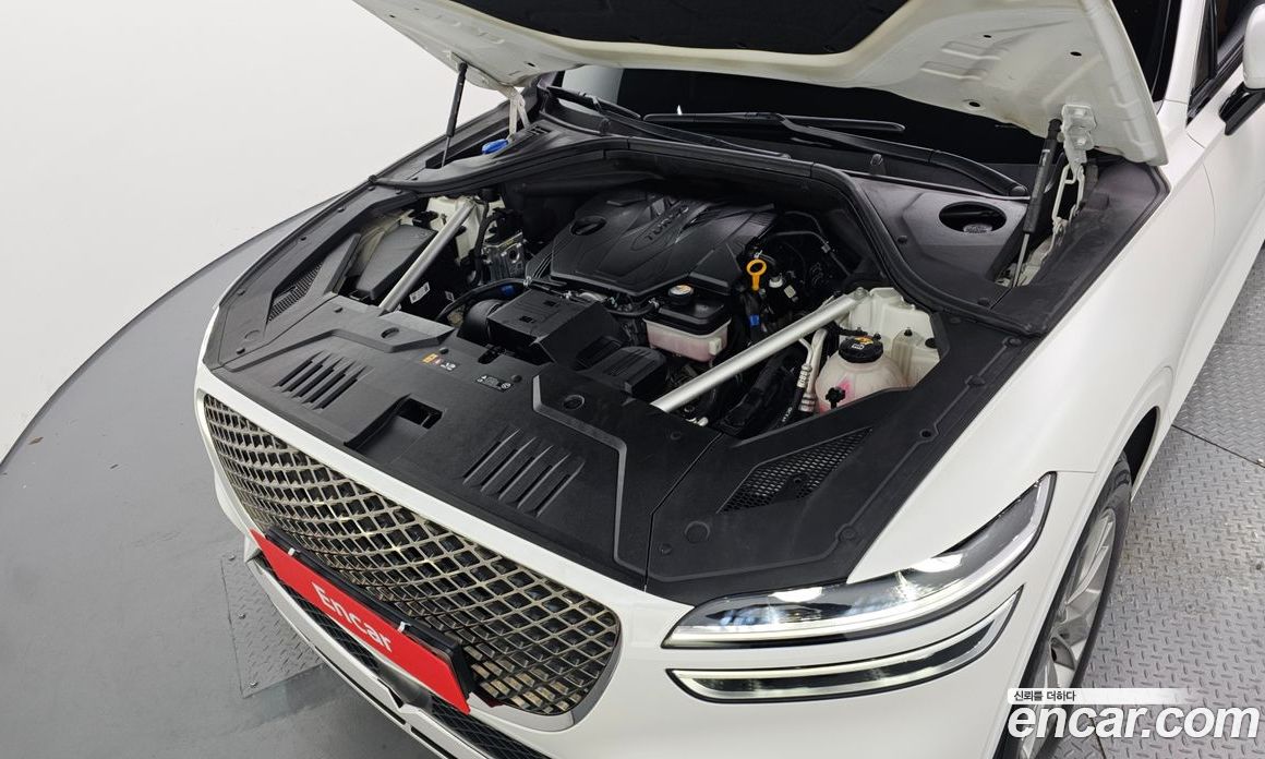 Genesis GV70 фото 6
