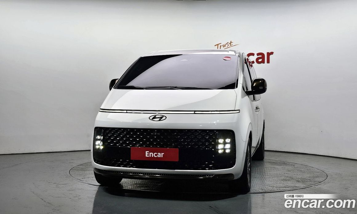 Hyundai Staria фото 3