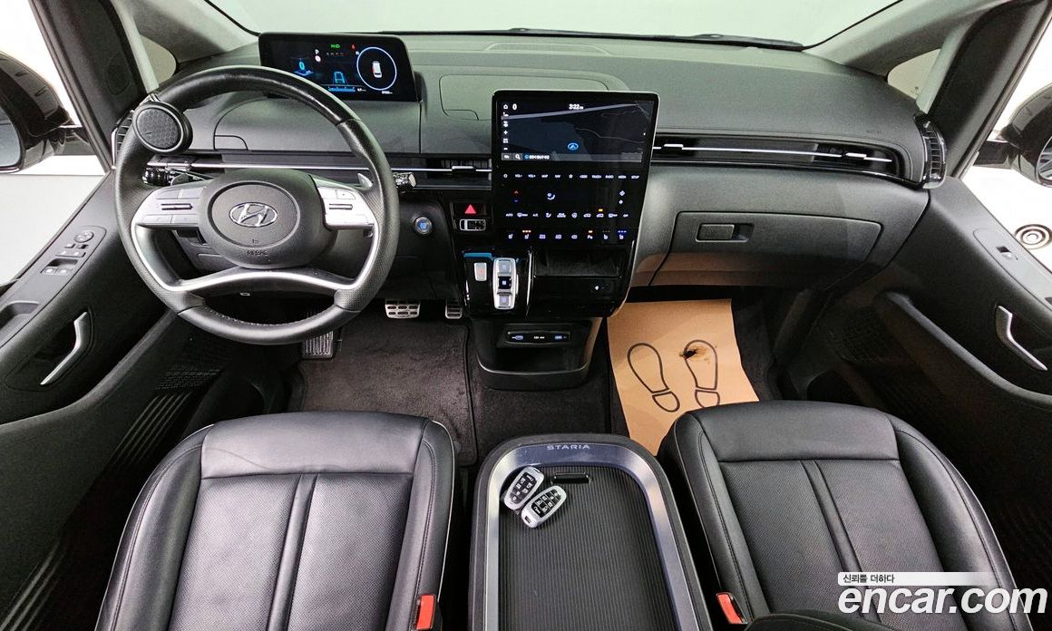 Hyundai Staria фото 7